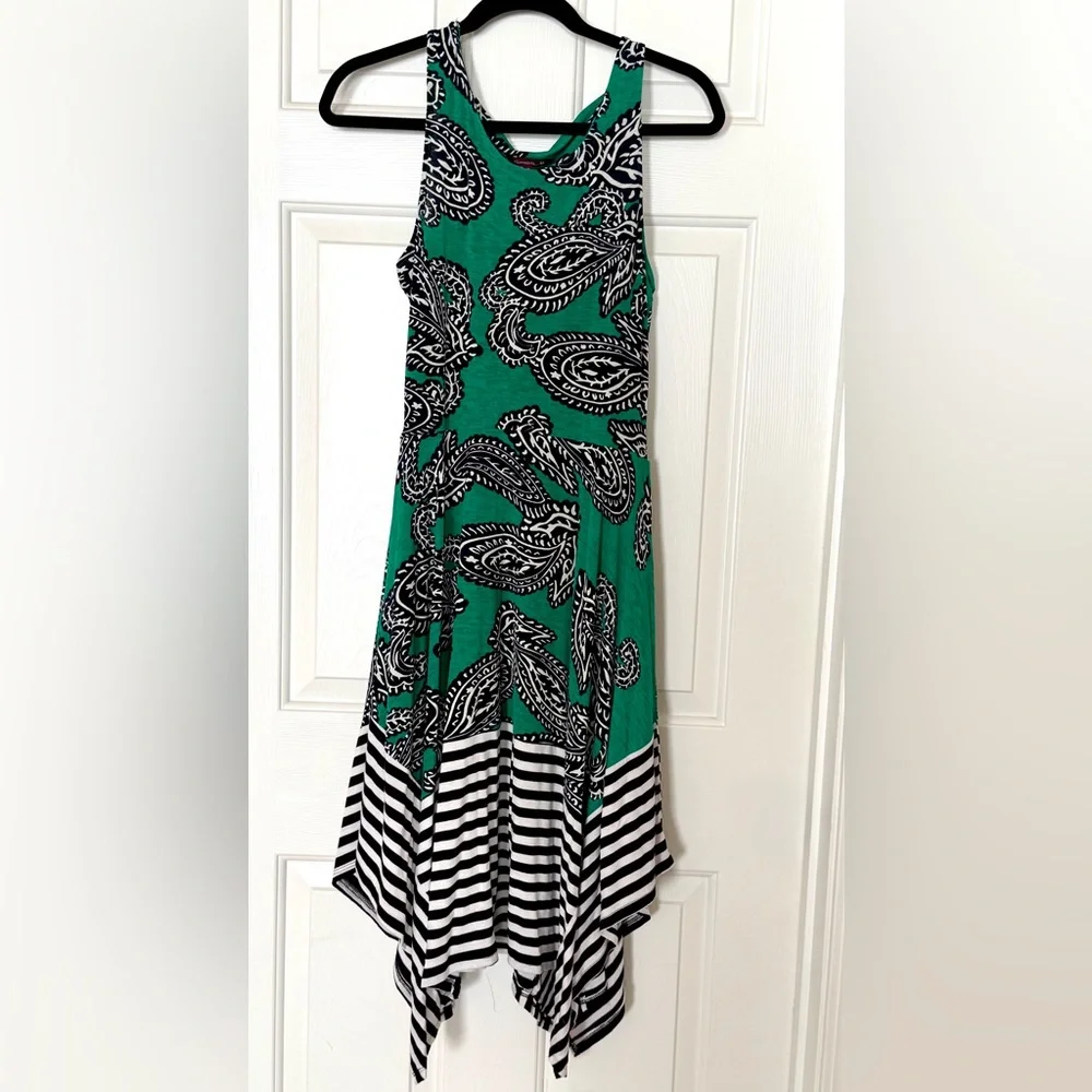 Women's Size L Green Paisley Sleeveless Dress Handkerchief Hem Mixed Print